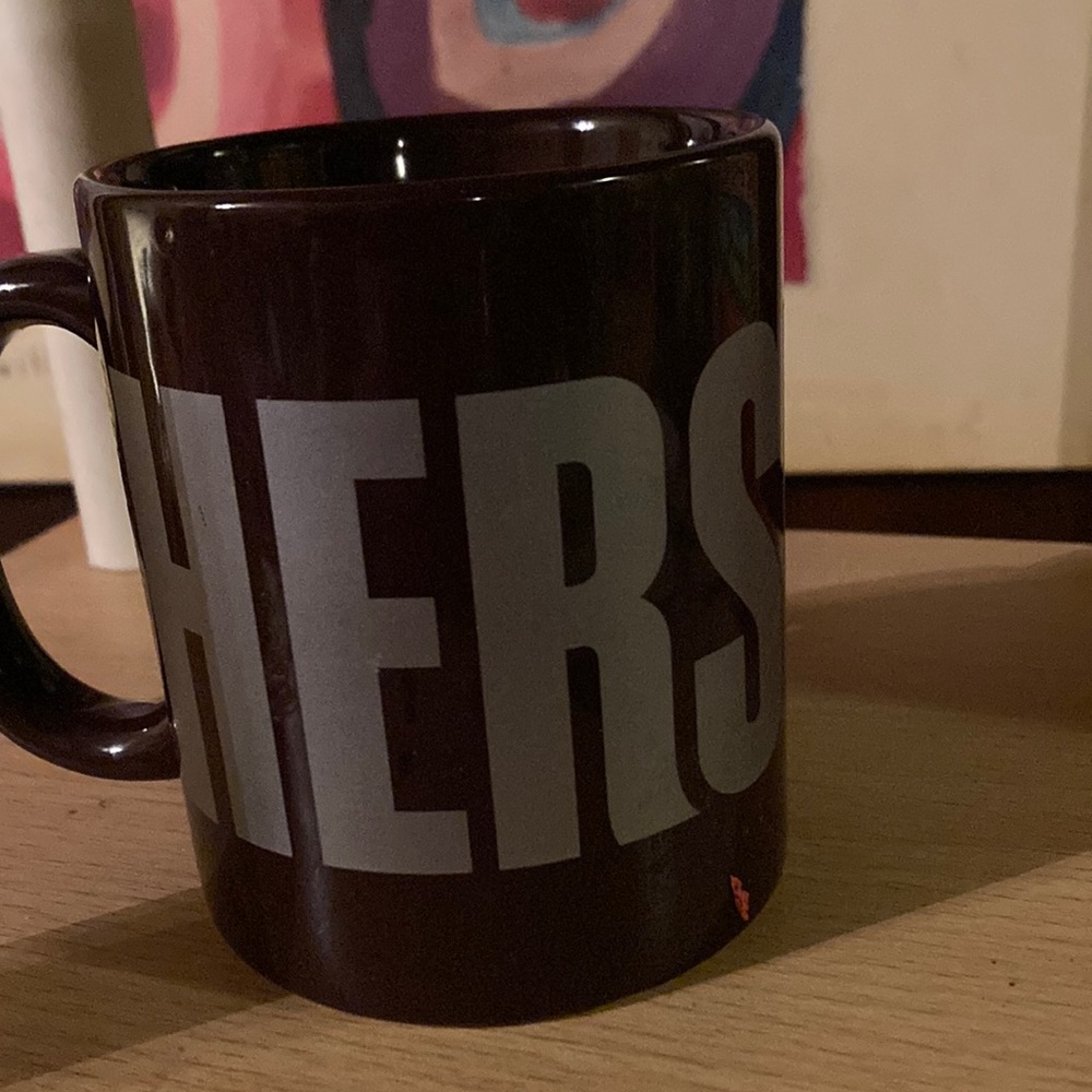 AUTHENTIC HERSHEYS MUG!